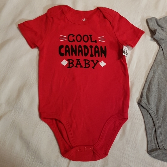 Canada Day 3 bodysuits 24 months undershirt NWT - Picture 2 of 7